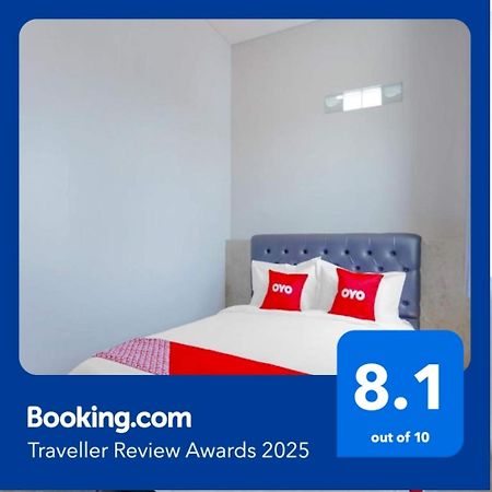 Super Oyo Capital O 90336 Olive Guest House Surabaia Exterior foto