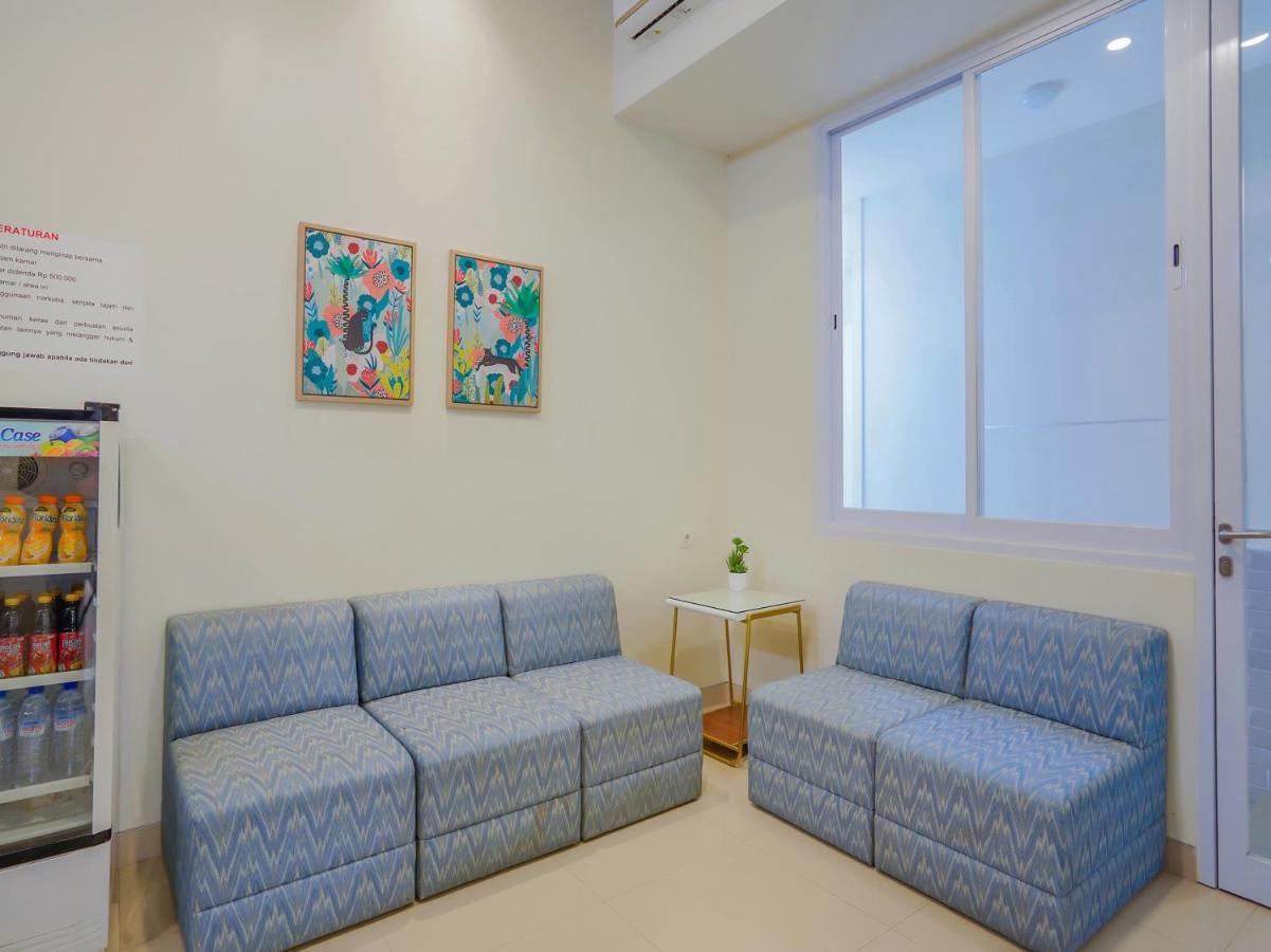 Super Oyo Capital O 90336 Olive Guest House Surabaia Exterior foto