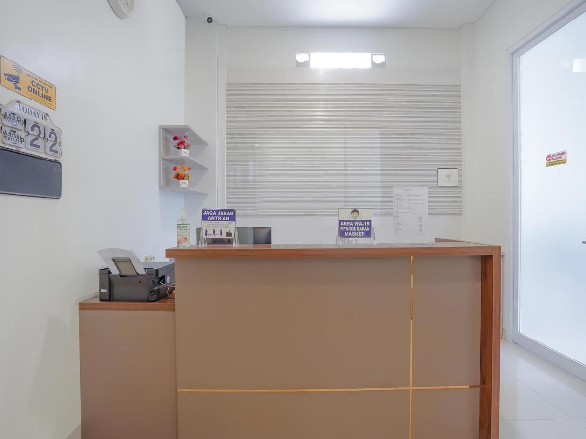 Super Oyo Capital O 90336 Olive Guest House Surabaia Exterior foto