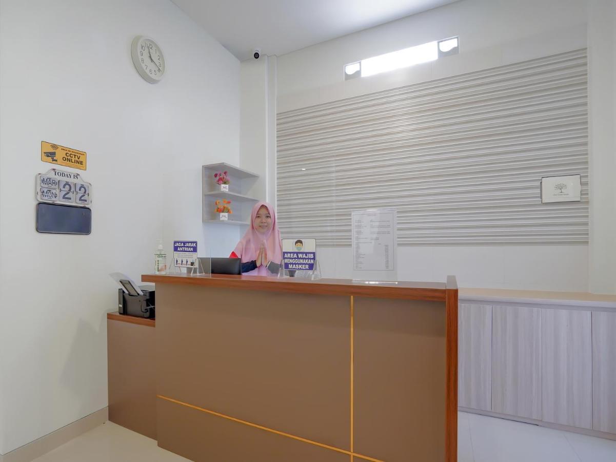 Super Oyo Capital O 90336 Olive Guest House Surabaia Exterior foto