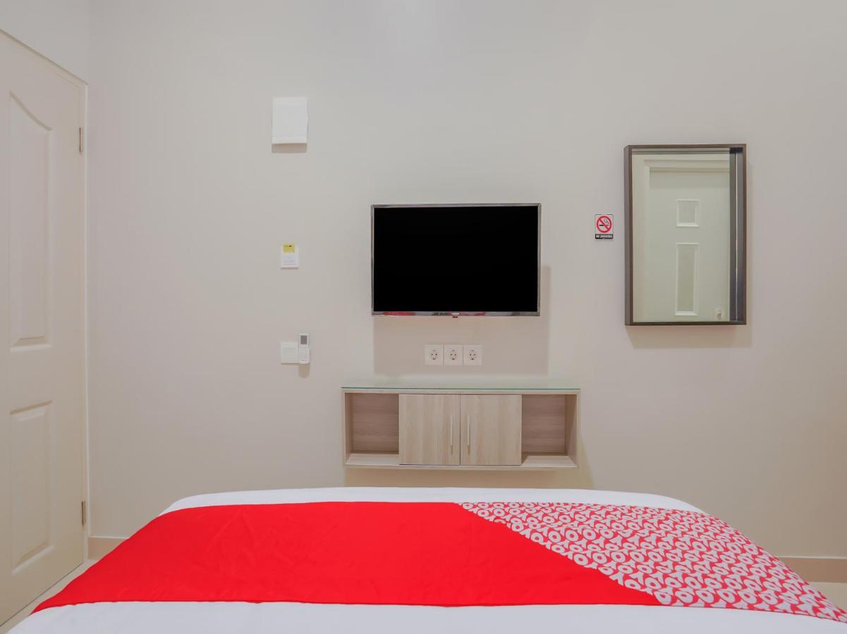 Super Oyo Capital O 90336 Olive Guest House Surabaia Exterior foto