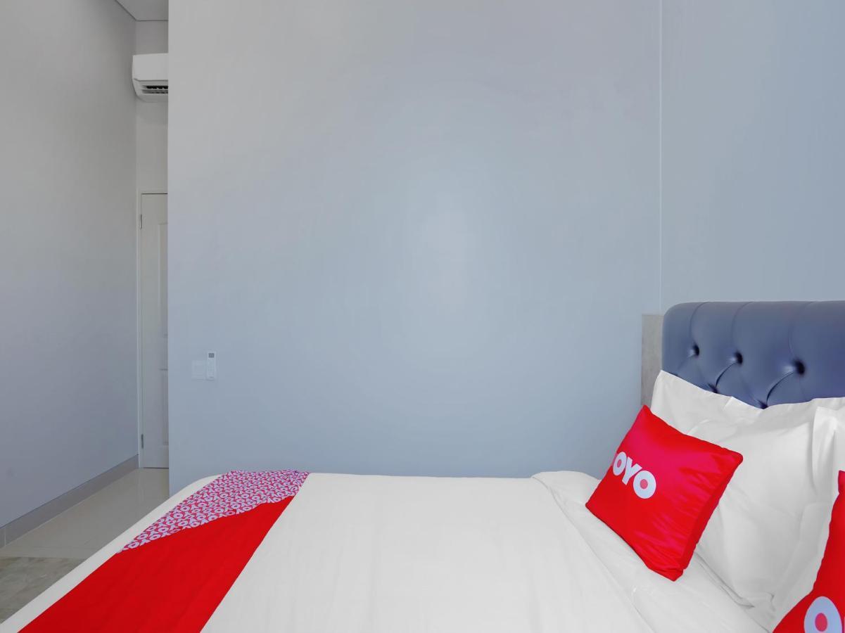 Super Oyo Capital O 90336 Olive Guest House Surabaia Exterior foto
